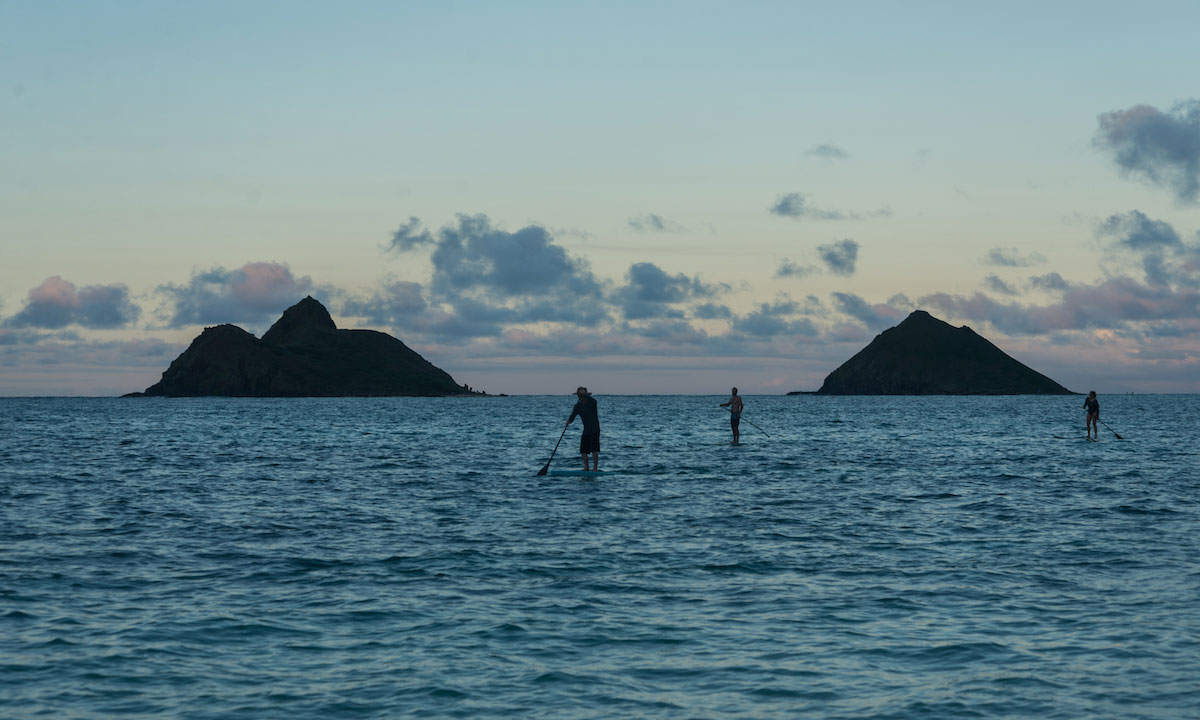 paddle boarding coconut island kaneohe oahu hawaii mokulua islands 1