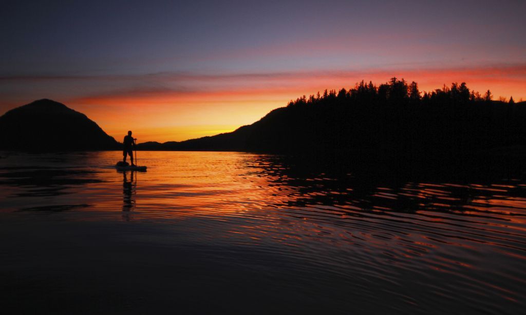 Jon Burak catching the sunset after paddling to Anvil Island to climb BC Canada. | Photo: Jimmy Martinello
