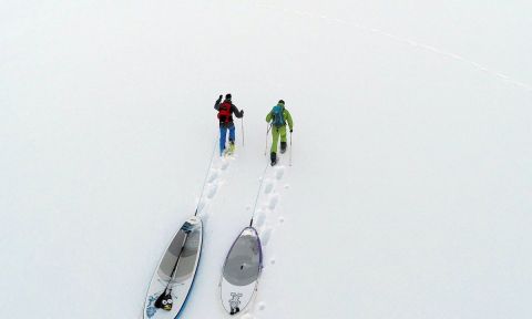 The Stecher Twins making their way through winter. | Photo: Holger Dorn
