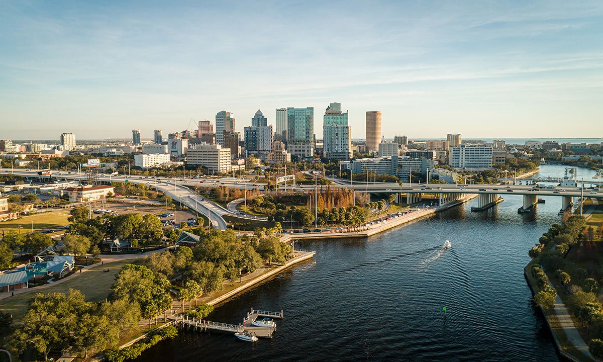 Grandious aerial view over the Hillsborough river leading to downtown Tampa. | Photo: Shutterstock