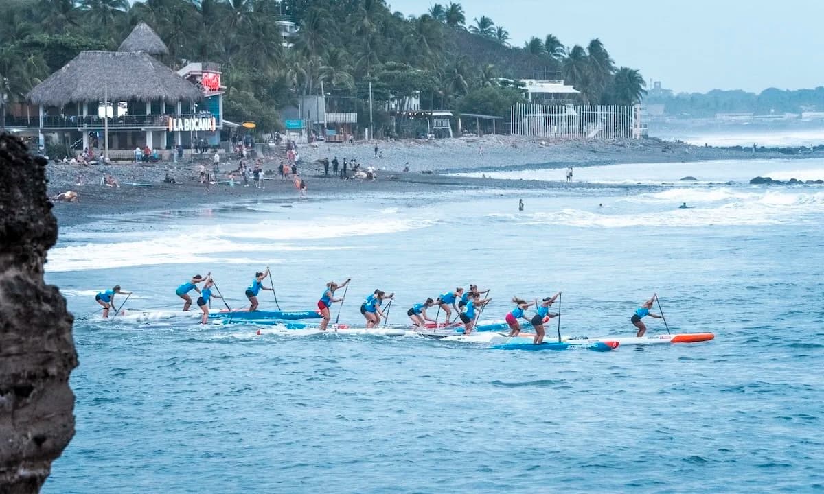 Women's Technical final start (left). Photo: ISA / Sean Evans