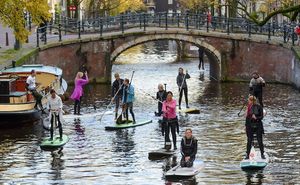 SUP-Through-The-Amsterdam-Canals-Morene-Dekker-supconnect-photo-contest-2012