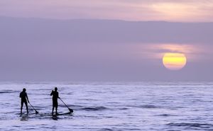 Silhouette-Sunrise-Paul-Langley-supconnect-photo-contest-2012