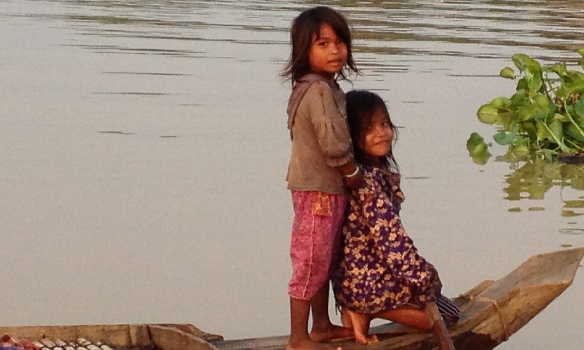 paddle boarding cambodia 3