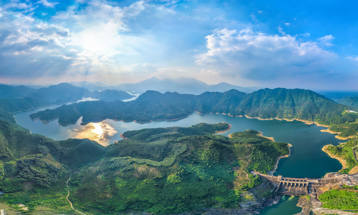 paddle boarding wanning china