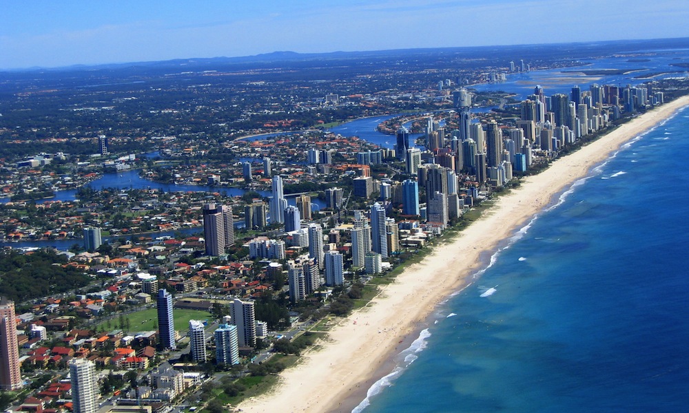 paddle boarding gold coast broachbeach surfers