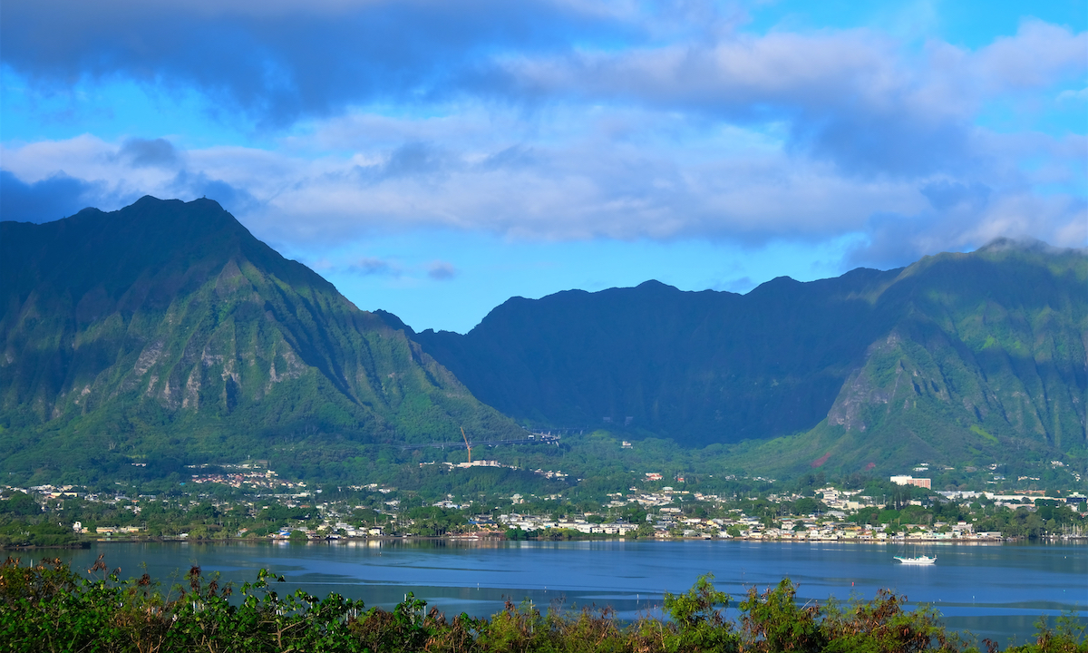 paddle boarding coconut island kaneohe oahu hawaii 1