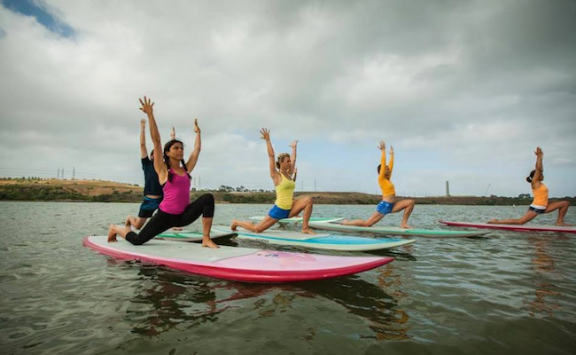 sup-chics-yoga-event