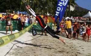 connor-baxter-flies-across-finish-line-at-ultimate-sup-showdown-2013