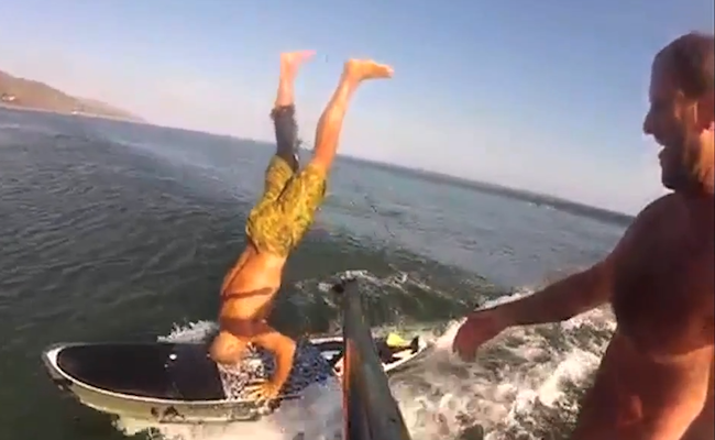 sup-headstand-2012-bw-wym