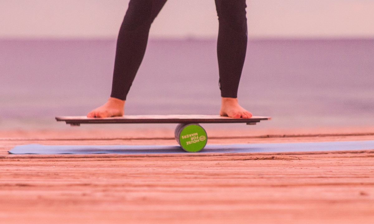 balance board gustavo torres unsplash
