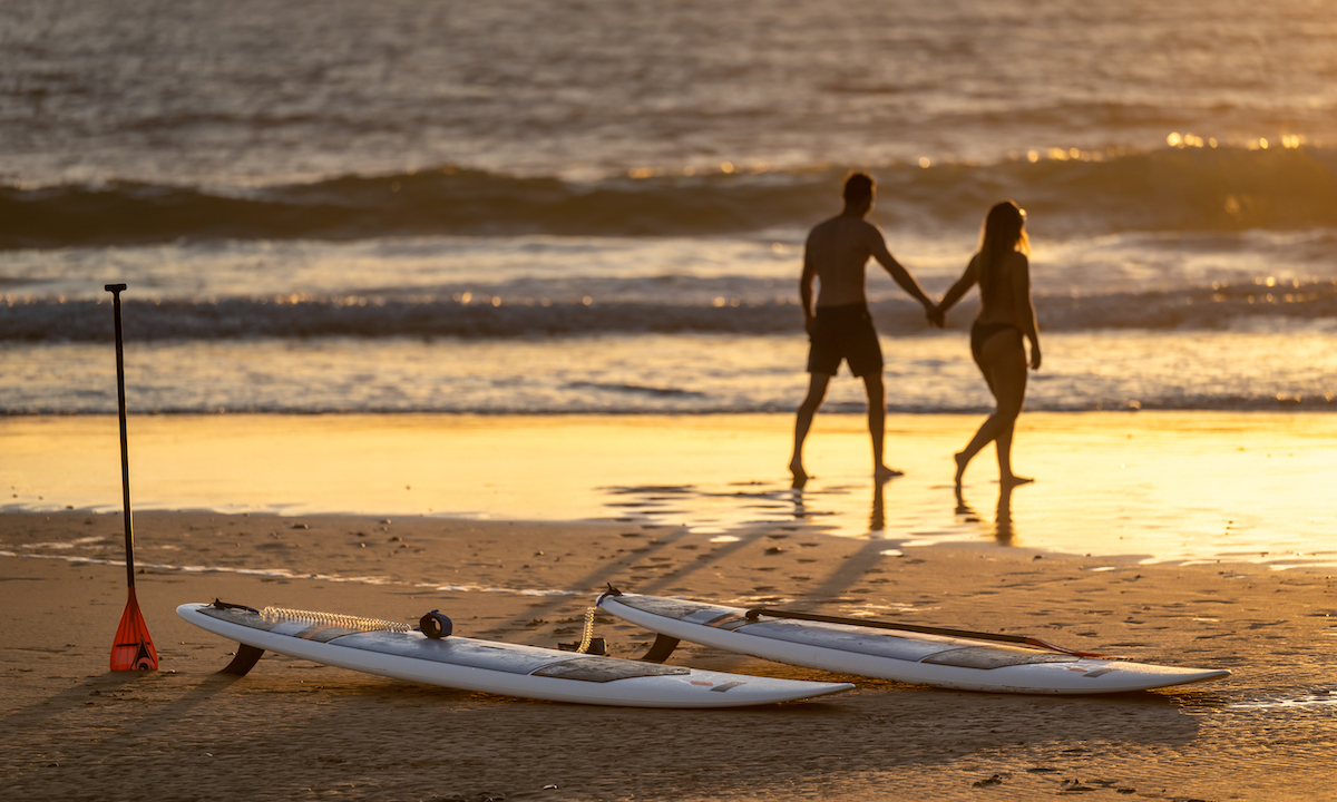 paddleboard sunset date