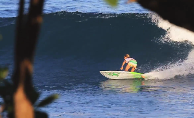 iballa-moreno-rips-in-hawaii