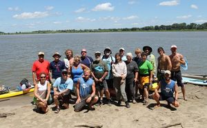 Dave_Cornthwaite_-_Stand_up_Paddleboarding_the_Mississippi_7