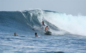 Karina_at_Shipwrecks_-_Stand_Up_Paddle_-_5