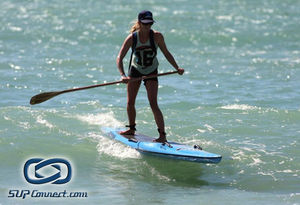 jennykalmbach-standuppaddle-sup-race-3