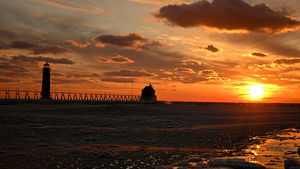 standuppaddleboard-michigan-grandhaven