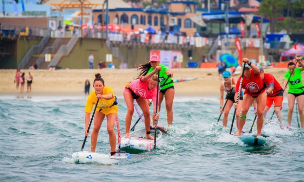 Jade Howson leading the way at the 2018 Pier 360 SUP race in Santa Monica, CA. | Photo Courtesy: Pier 360