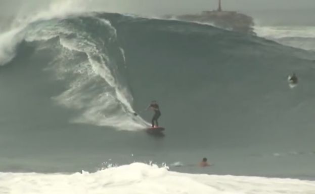 SUP Surfing The Wedge