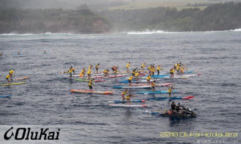 Start of the 2018 Olukai Ho'olaule'a SUP Race. | Photo: Olukai / 808photo.me