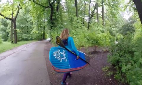 Fiona Wylde Paddles & SUP Surfs Germany