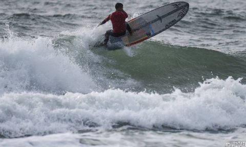 Bullet Obra took top honors at the 2016 WB SUP Surf Pro Am. | Photo: Jim Mowatt