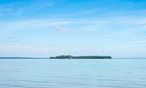 Tri An Lake looking calm and peaceful. | Photo: Shutterstock