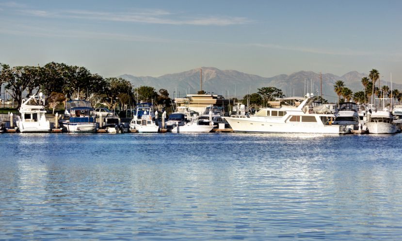 A view of Mt. Baldy from the Huntington Harbour. | Photo: Shutterstock.com