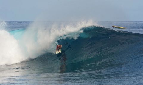 Justin Holland (Starboard) looked more determined than ever to better his fourth place at Stop 1 at the Sunset Beach Pro in Hawaii. | Photo Courtesy: Waterman League