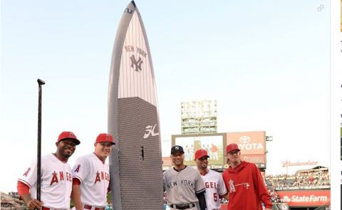 Derek Jeter Gets A SUP From LA Angels