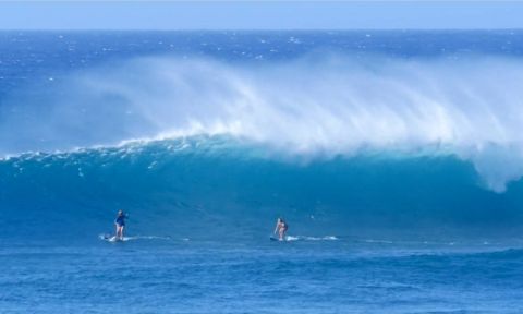 Fiona Wylde charging Sunset Beach in Feb. 2016. 