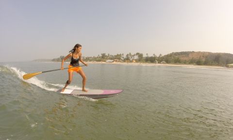 Tapashi Devchoudhury, SUP surfing in India. | Photo: Cedric Reynard