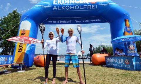 Sonni Hönscheid (left) and Connor Baxter (right) win the elite distance race at the 2015 Lost Mills race.