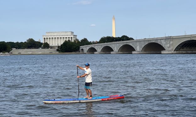 A view of the capitol via SUP. | Photo courtesy: Bart de Zwart