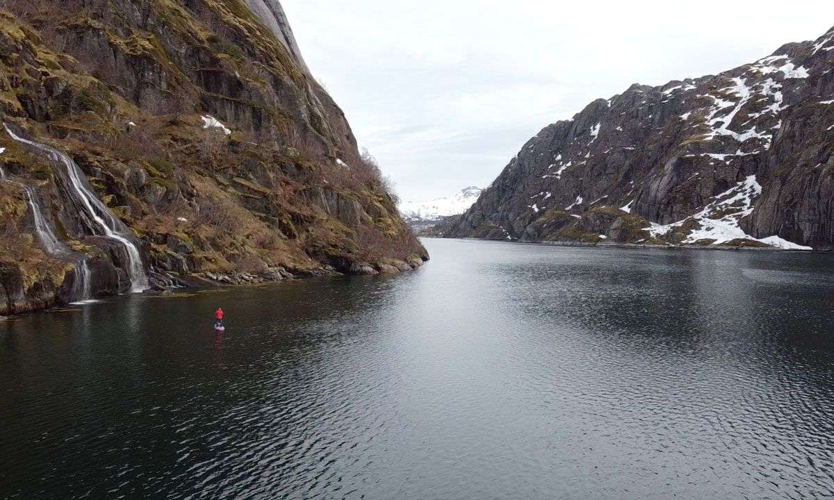 Beyond the Horizon: Paddle Adventures in Lofoten with Bart de Zwart